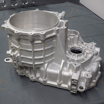 發(fā)動(dòng)機(jī)鋁外殼五軸加工件